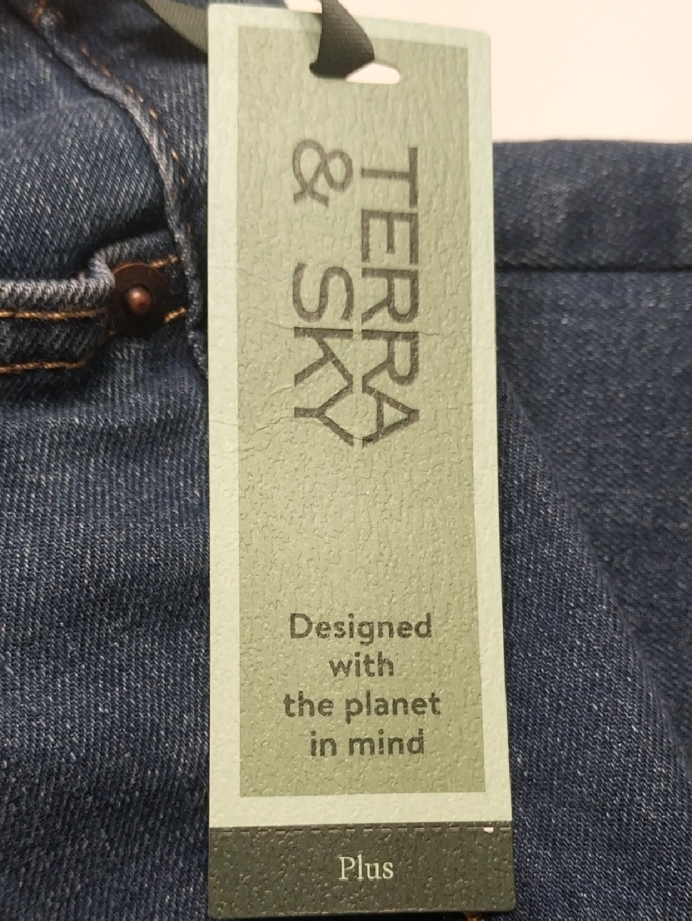 Flare Denim Jeans NWT Sz 18W Med Wash High-Rise Button Close Stretchy Retro Y2K - Picture 13 of 13